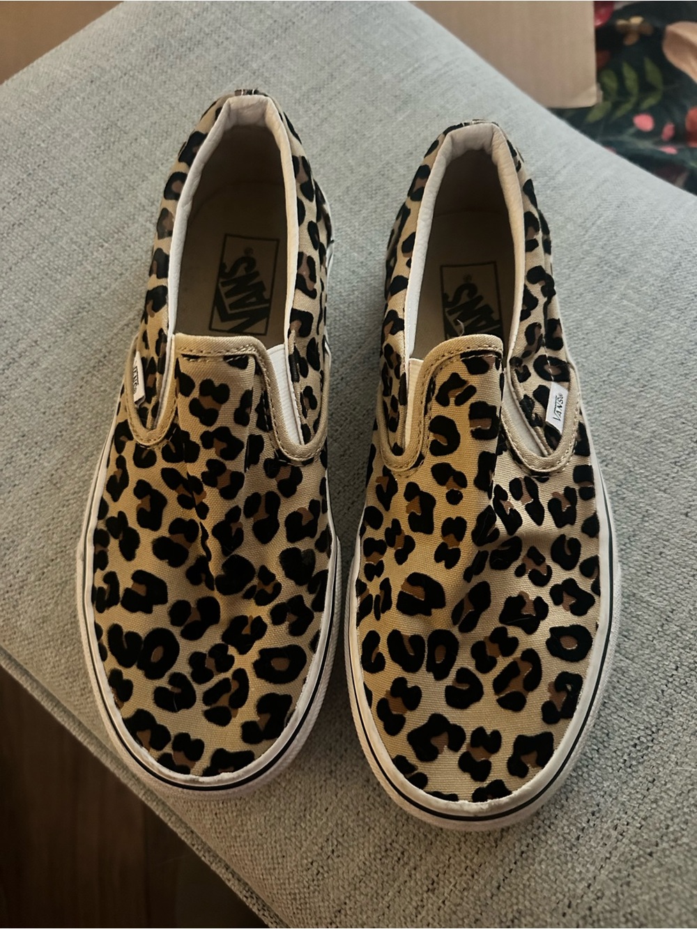 Vans women’s Slip-On Sneakers in Leopard Print (Tan & Black)